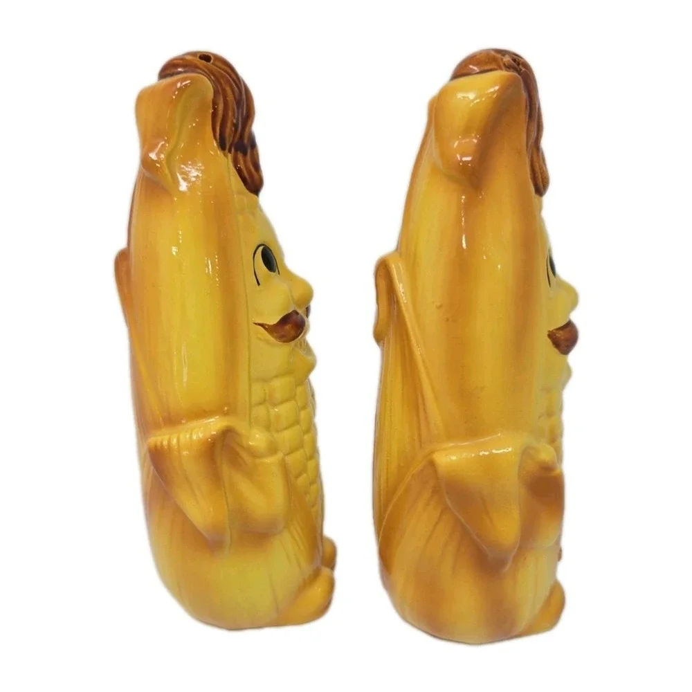Cute Anthropomorphic Corn Guys‎ Salt And Pepper Shakers U260-25